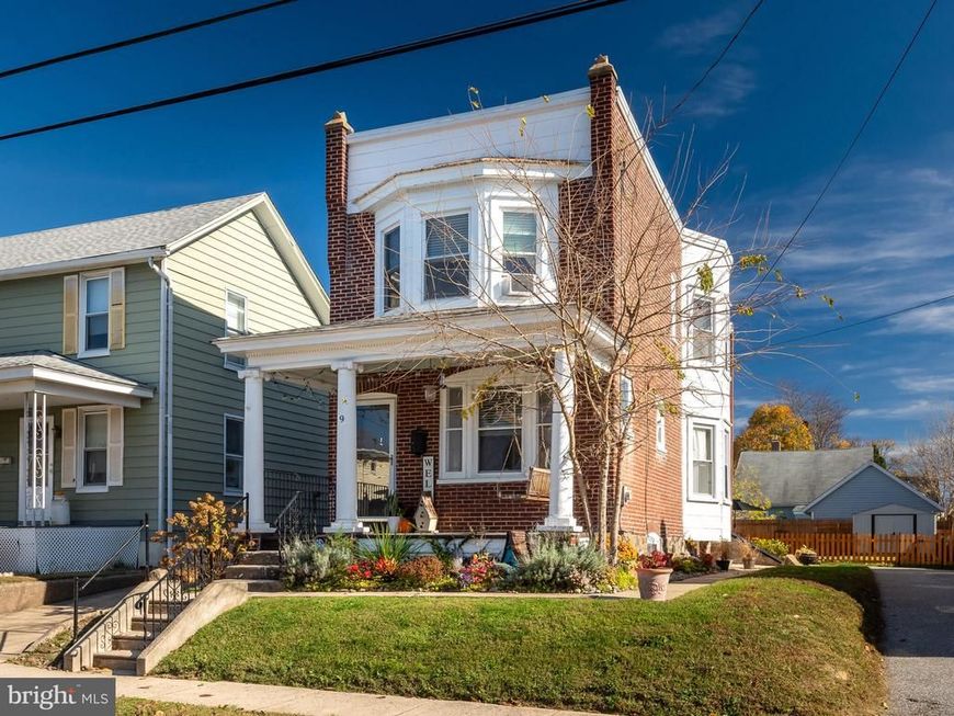 9 W Chelton Road, Brookhaven, PA 19015 Main Photo