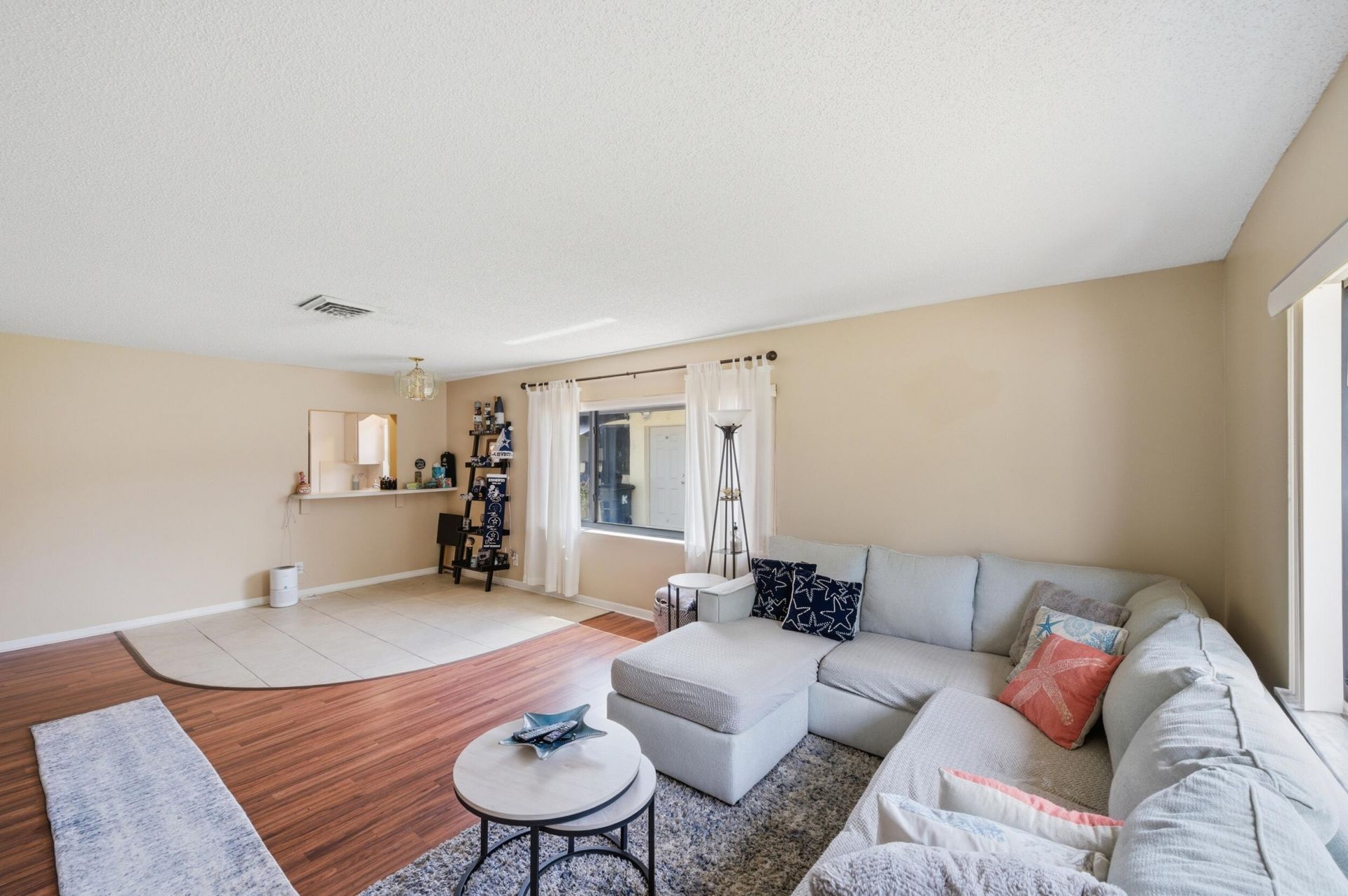 10222 Pine Drive, Boynton Beach, FL 33437 Photo