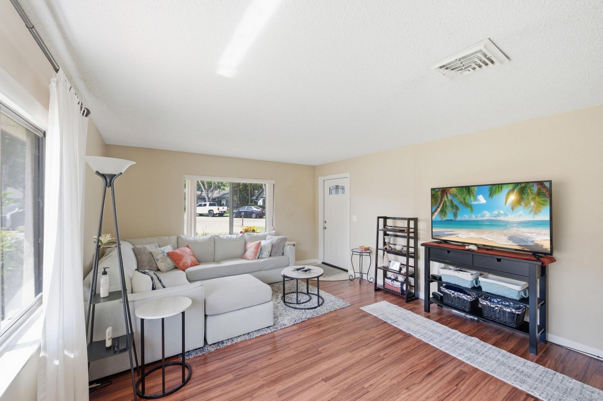 10222 Pine Drive, Boynton Beach, FL 33437 Photo
