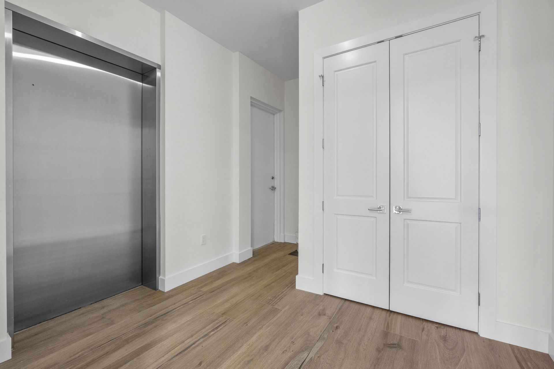 178 Lake Drive, Unit 4301, Palm Beach Shores, FL 33404 Photo