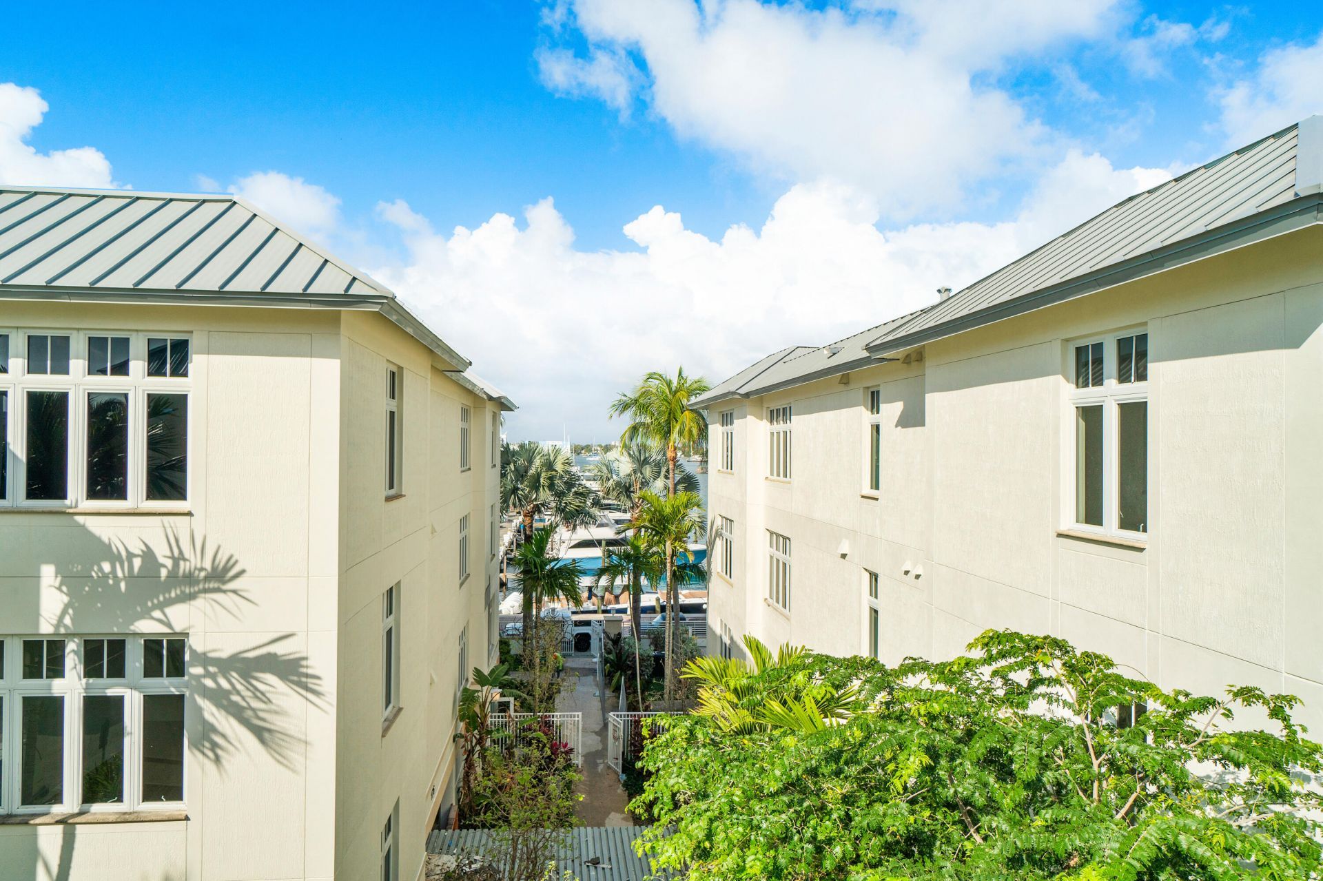 178 Lake Drive, Unit 4301, Palm Beach Shores, FL 33404 Photo