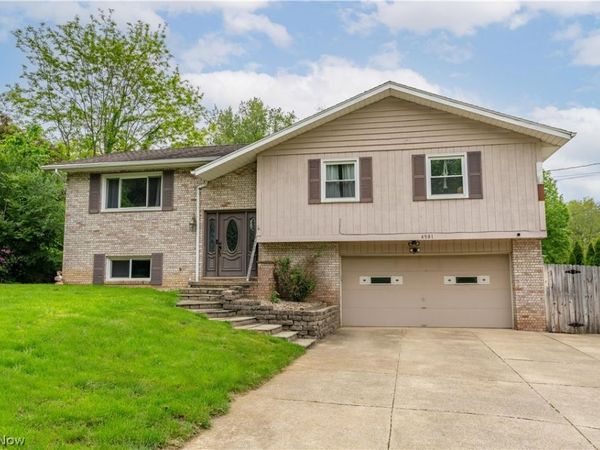 4581 Timothy Drive, Green, OH 44319