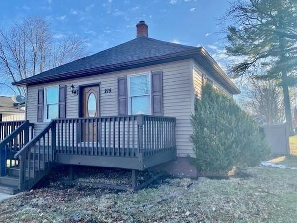 215 S Hennepin Avenue, LADD, IL 61329