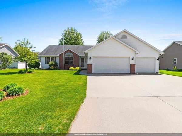 1326 WINTER WHEAT DRIVE, Neenah, WI 54956