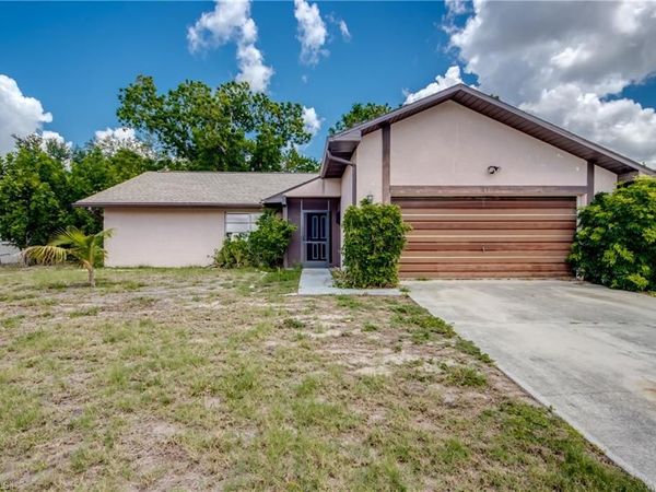 1315 SE 33rd TER , CAPE CORAL, FL 33904