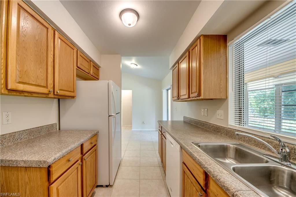 1315 SE 33rd Ter , Cape Coral, FL 33904 Photo