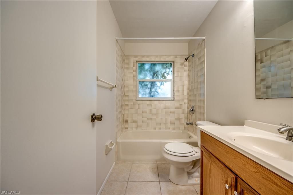 1315 SE 33rd Ter , Cape Coral, FL 33904 Photo