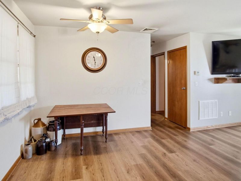 289 Elm Street , Duncan Falls, OH 43734 Photo 14