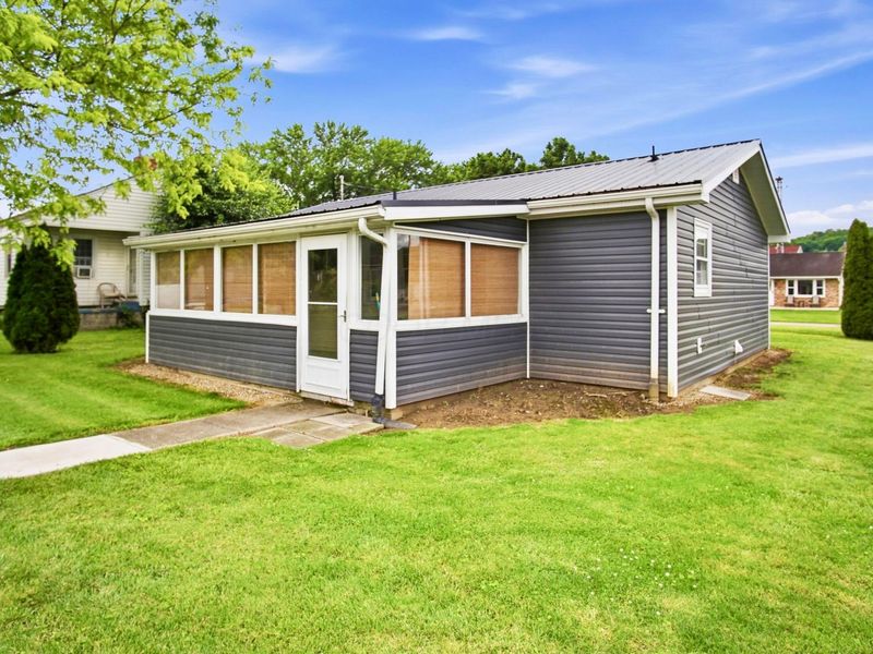 289 Elm Street , Duncan Falls, OH 43734 Photo 7