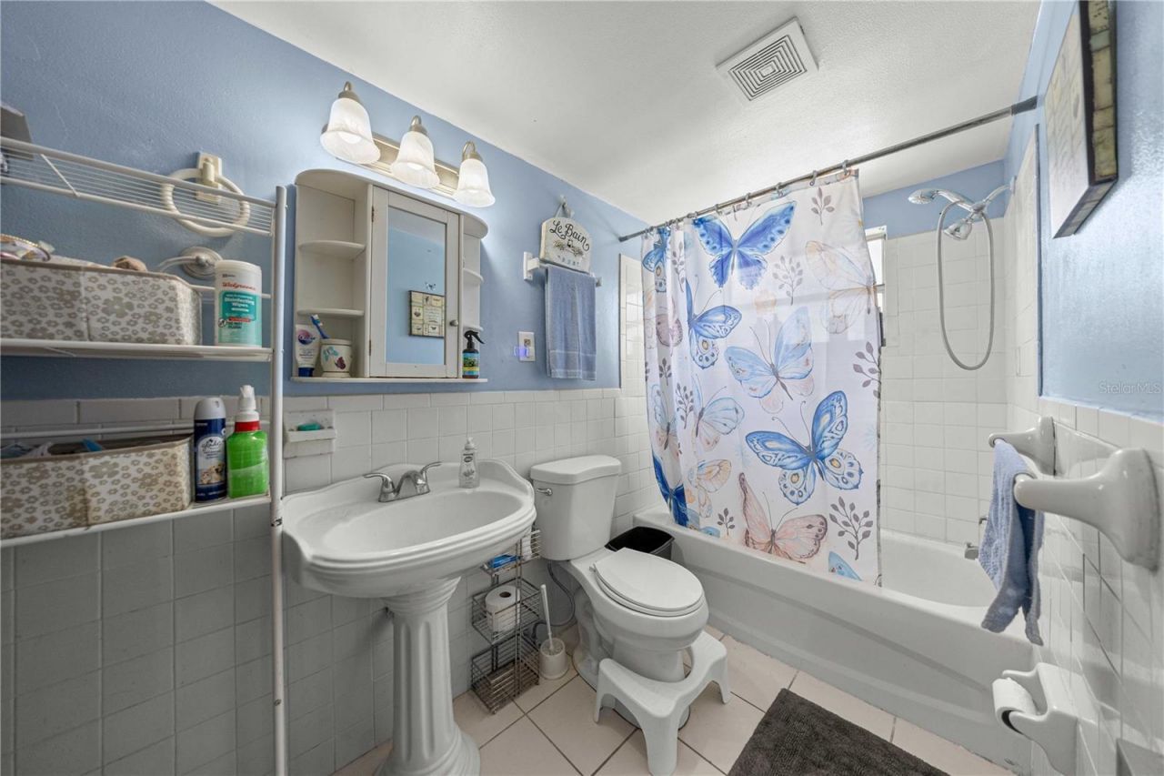 18 E Golden Street , Beverly Hills, FL 34465 Photo