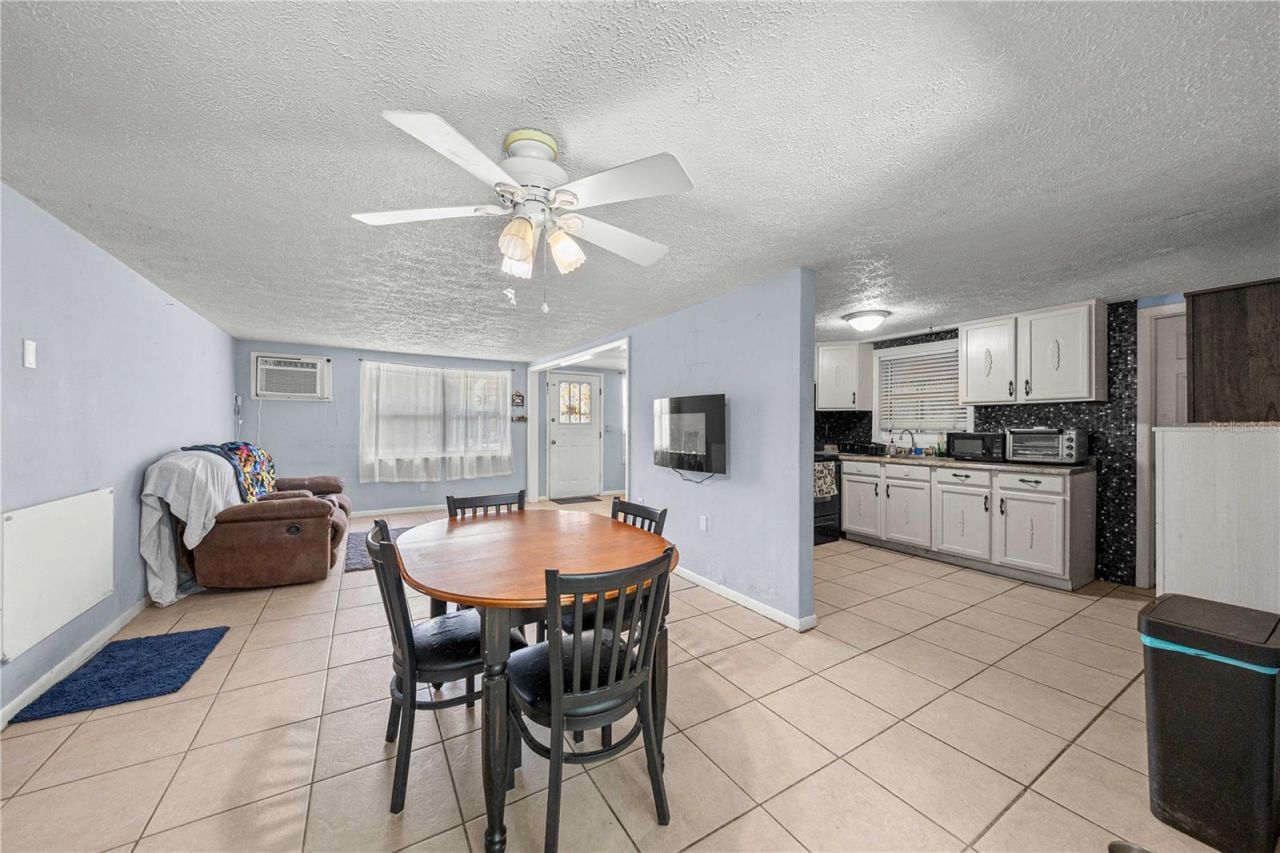 18 E Golden Street , Beverly Hills, FL 34465 Photo