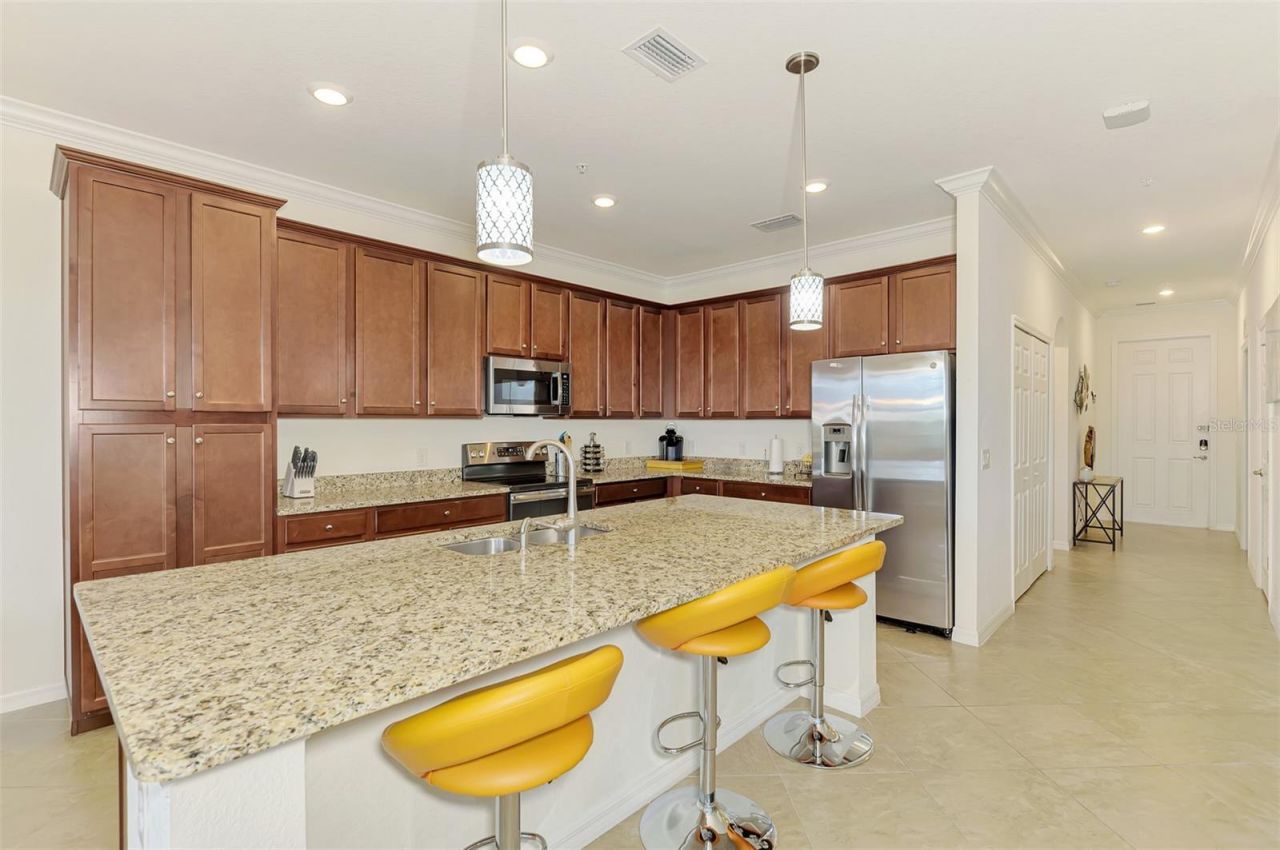 17108 Vardon Terrace, Unit 401, Bradenton, FL 34211 Photo
