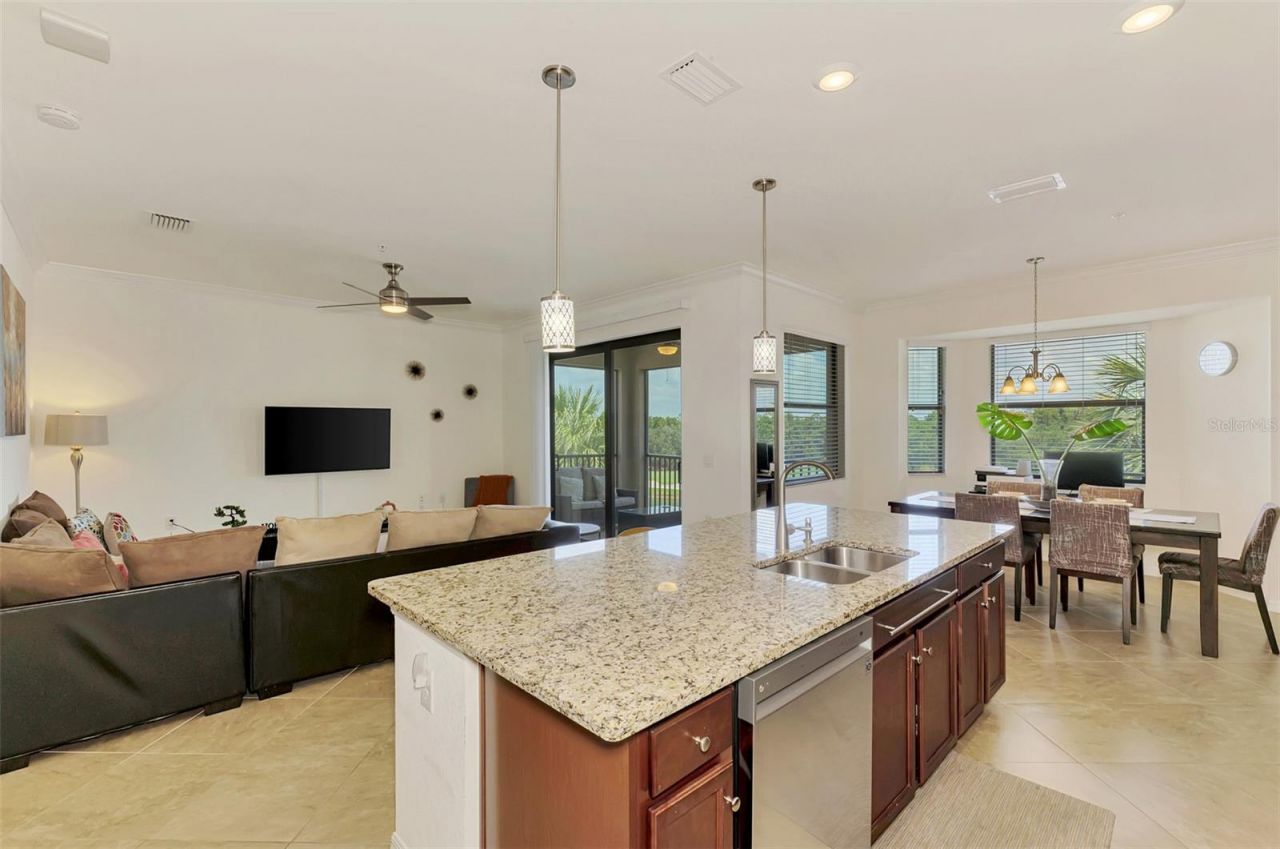 17108 Vardon Terrace, Unit 401, Bradenton, FL 34211 Photo