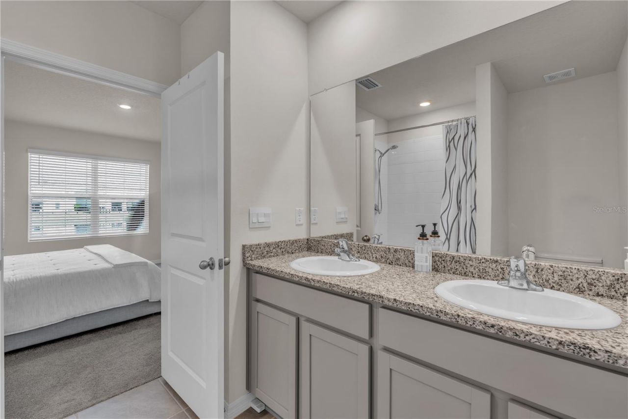 16905 Yard Spring Drive, Bradenton, FL 34211 Photo