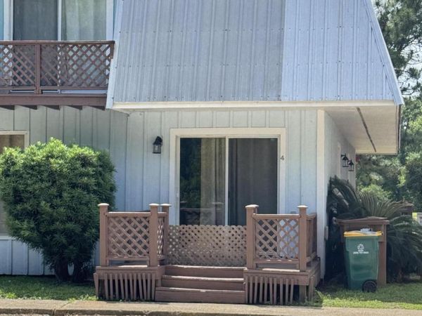 590 Royal Oak Drive, Pass Christian, MS 39571