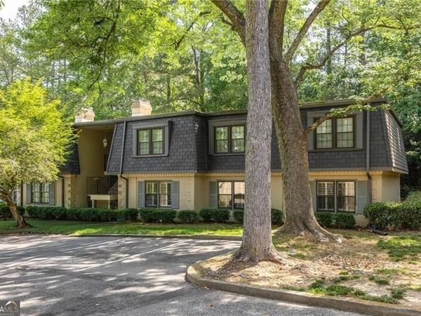 22 Glenald Way, Atlanta, GA 30327