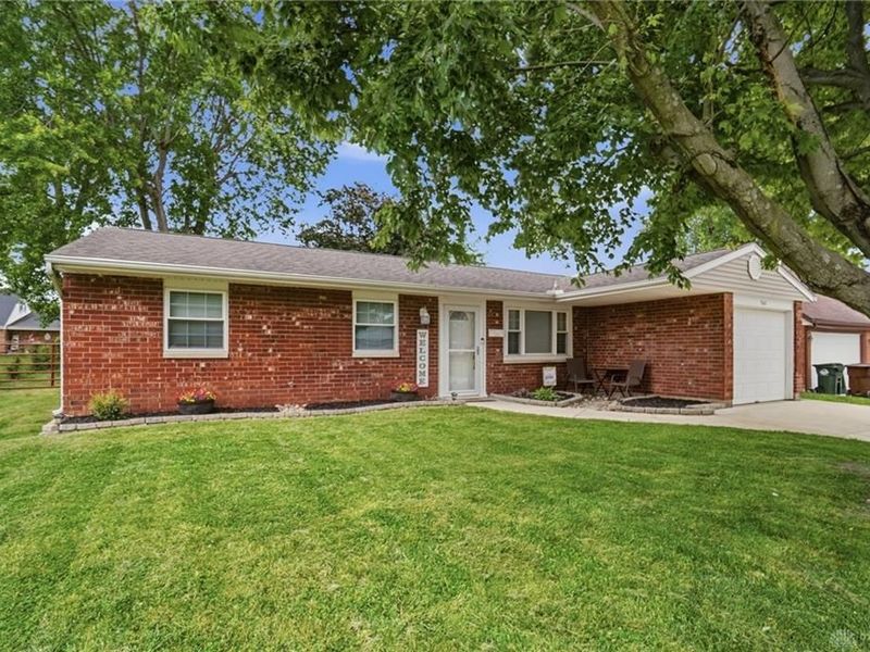 568 Georgia Drive, Xenia, OH 45385 Photo 3