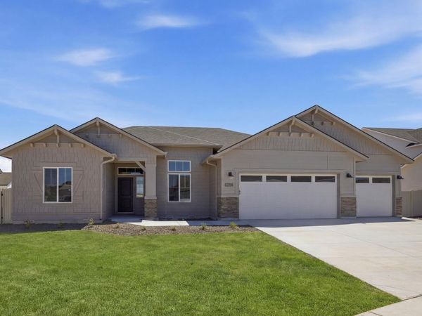 8286 E Cool River Lp, Nampa, ID 83687