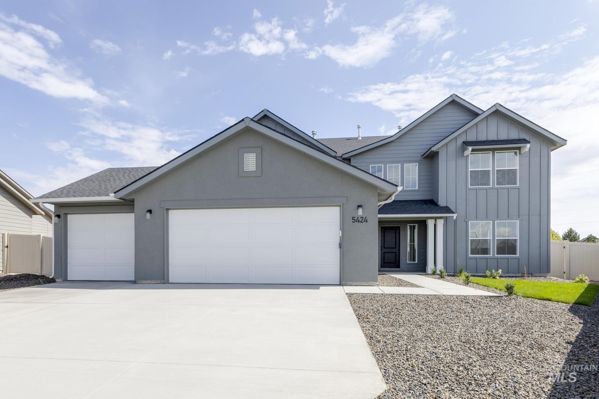 8274 E Cool River Lp, Nampa, ID 83687 Main Photo