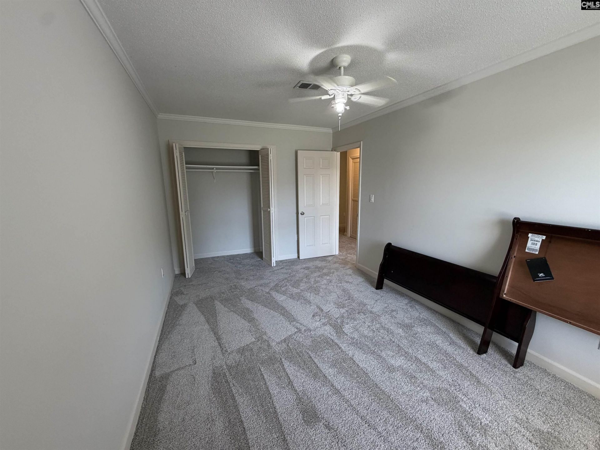 1038 N Guignard Drive  Photo 4