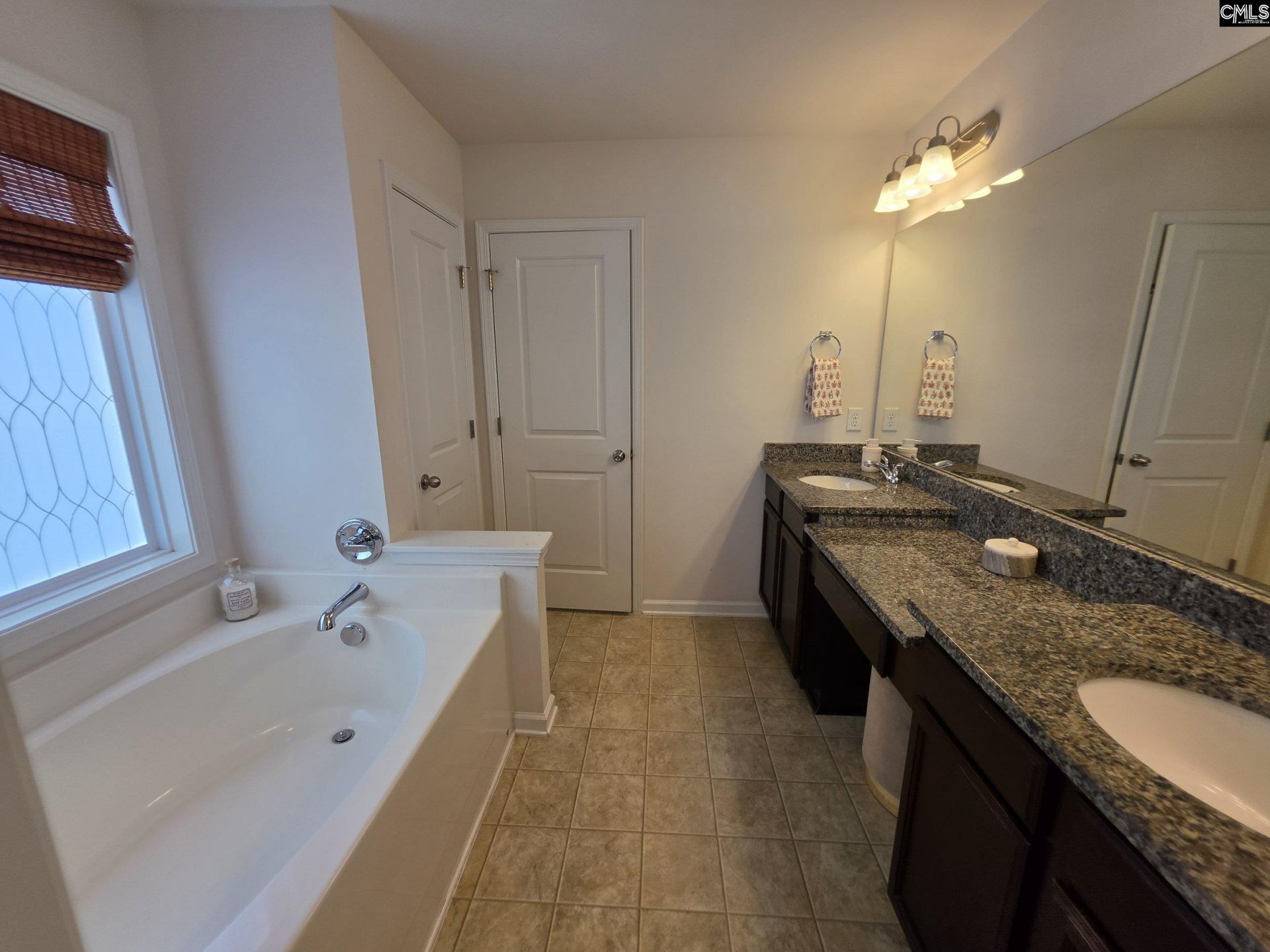 340 Pinnacle Ridge Drive Photo 12