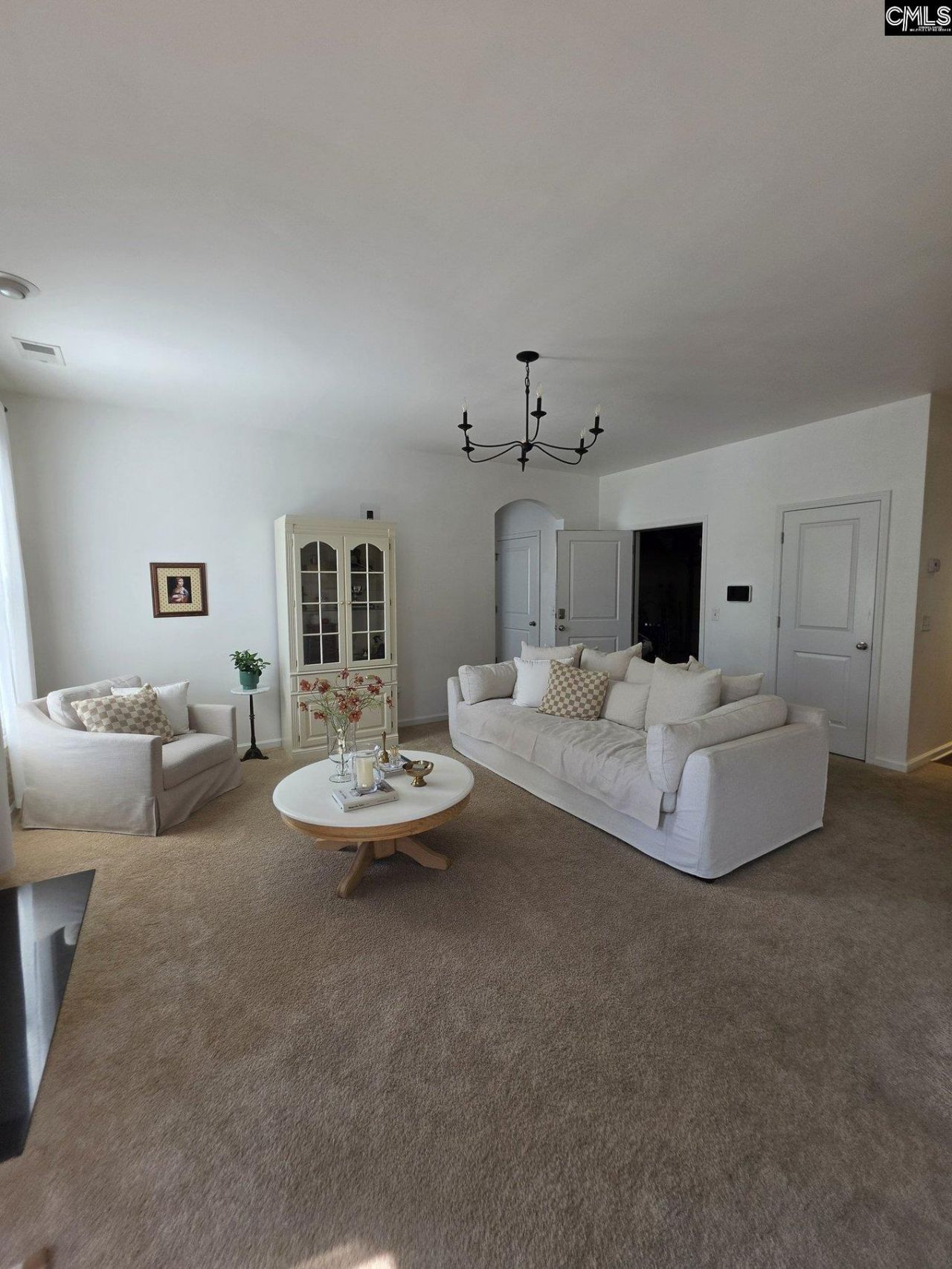 340 Pinnacle Ridge Drive  Photo 8
