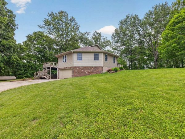 2461 E 990 N Road, Worthington, IN 47471