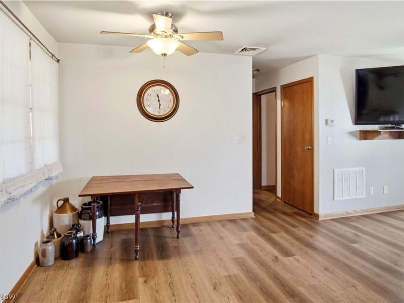 289 Elm Street, Duncan Falls, OH 43734 Photo 16
