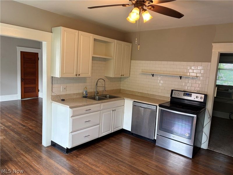 1567 Wagar Avenue, Lakewood, OH 44107 Photo 9