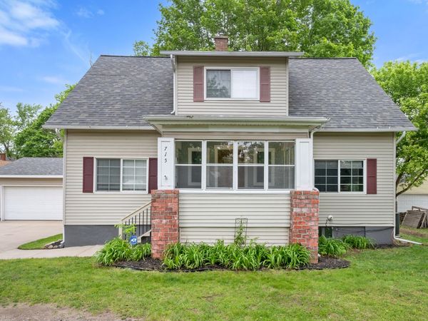 715 3 Mile Road NE, Grand Rapids, MI 49505