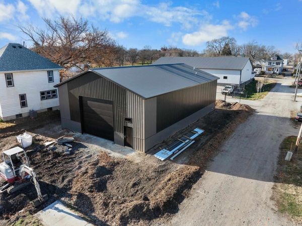 320 W 14th Street, Waterloo, IA 50702