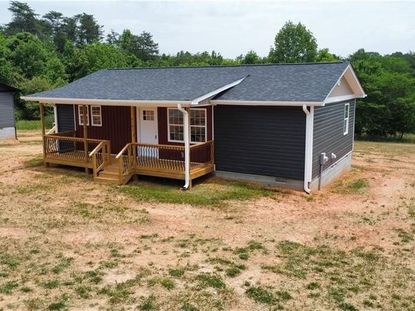 2101 Cook School Road, Pilot Mountain, NC 27041