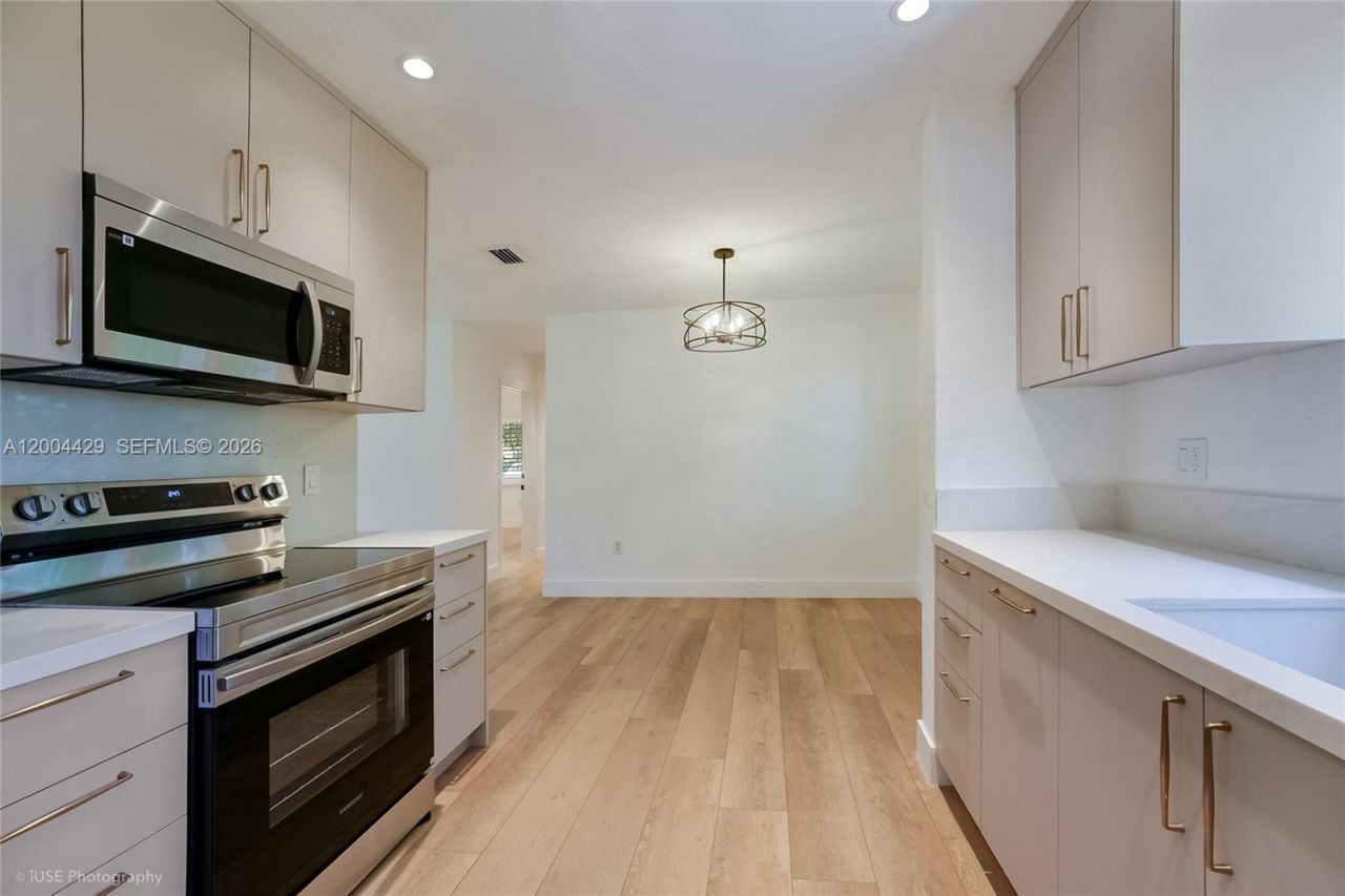 Please Call For Address, Miami, FL 33155 Photo