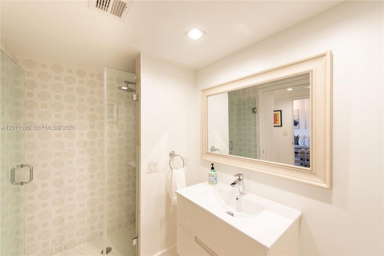 201 Crandon Blvd, Unit 138, Key Biscayne, FL 33149 Photo