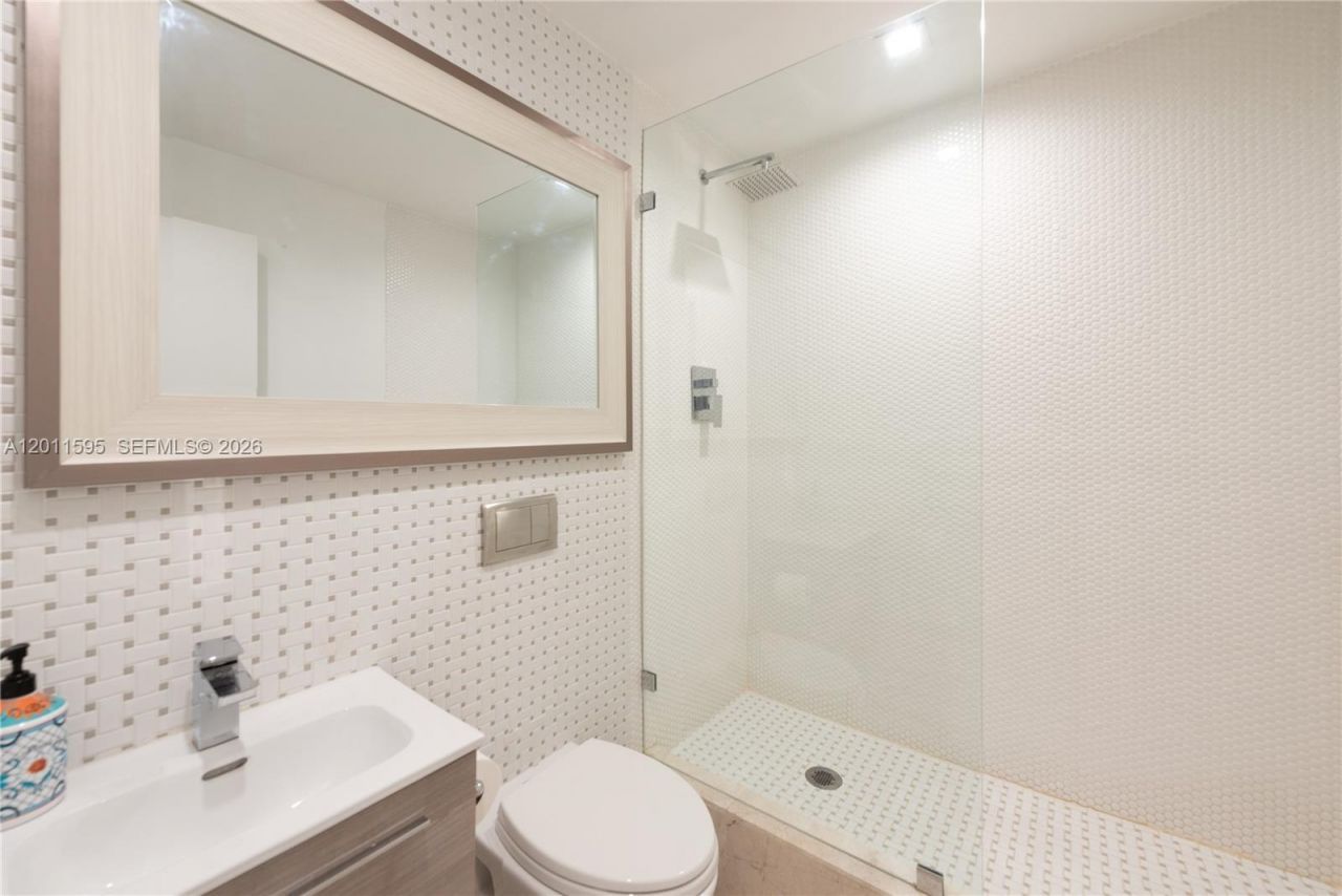 201 Crandon Blvd, Unit 138, Key Biscayne, FL 33149 Photo