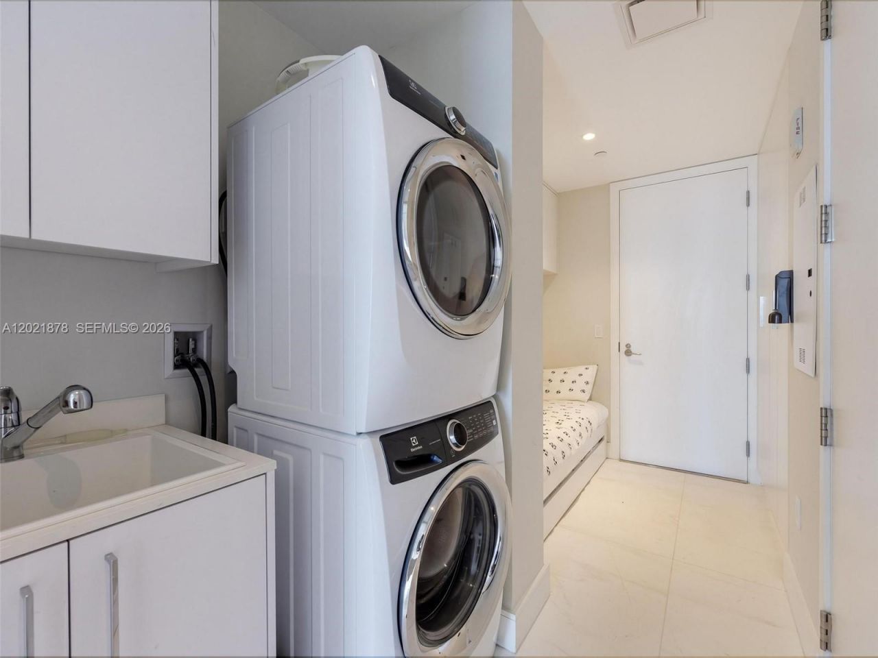 15701 Collins Ave, Unit 3001, Sunny Isles Beach, FL 33160 Photo