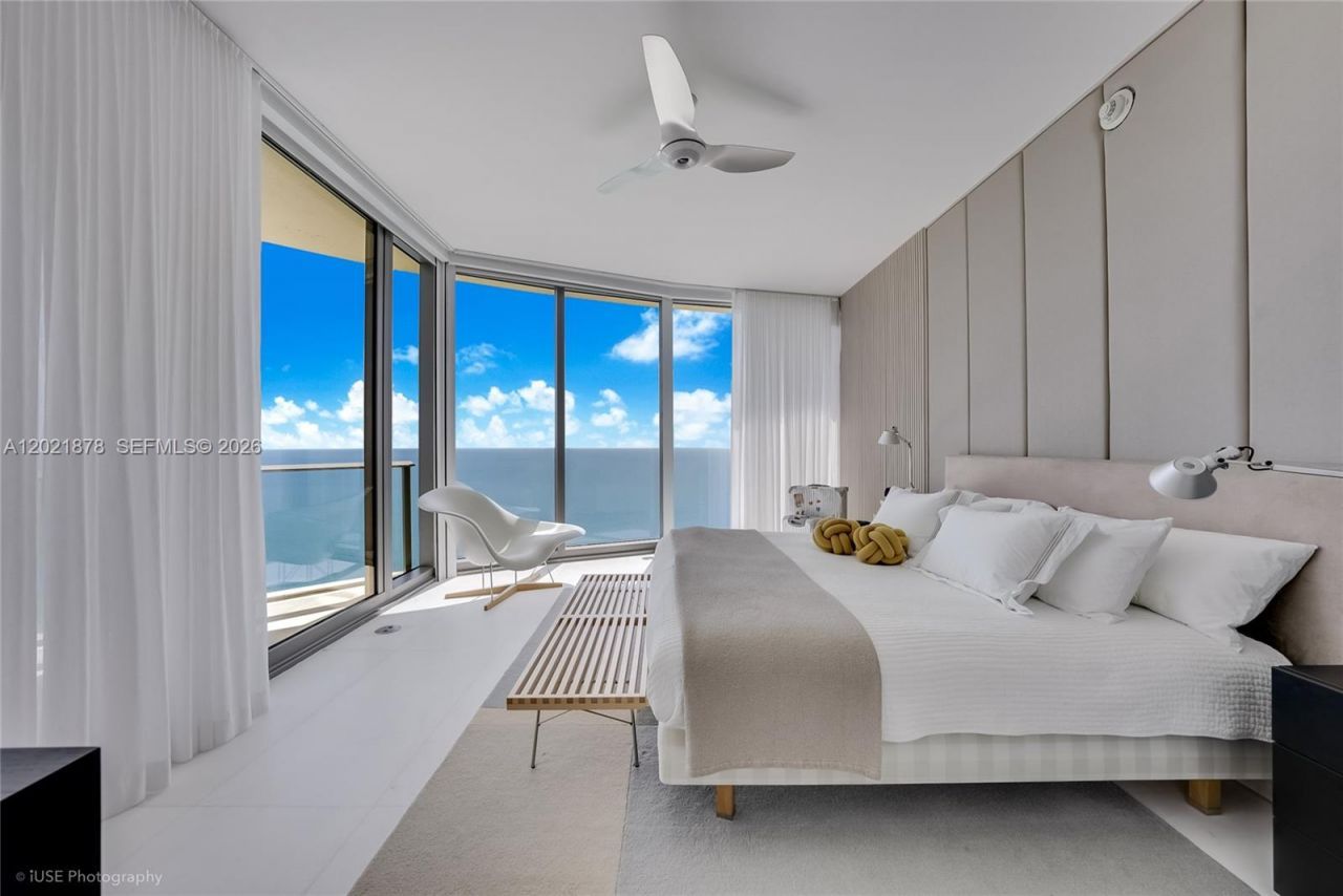 15701 Collins Ave , Unit 3001, Sunny Isles Beach, FL 33160 Photo