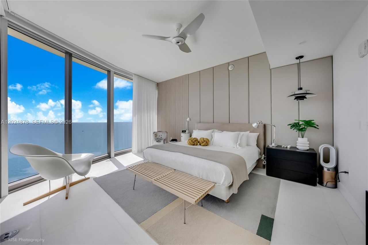 15701 Collins Ave , Unit 3001, Sunny Isles Beach, FL 33160 Photo