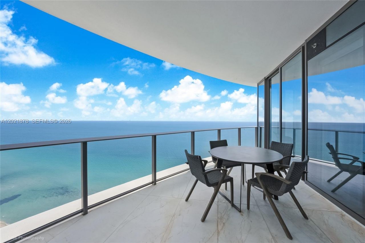 15701 Collins Ave , Unit 3001, Sunny Isles Beach, FL 33160 Photo