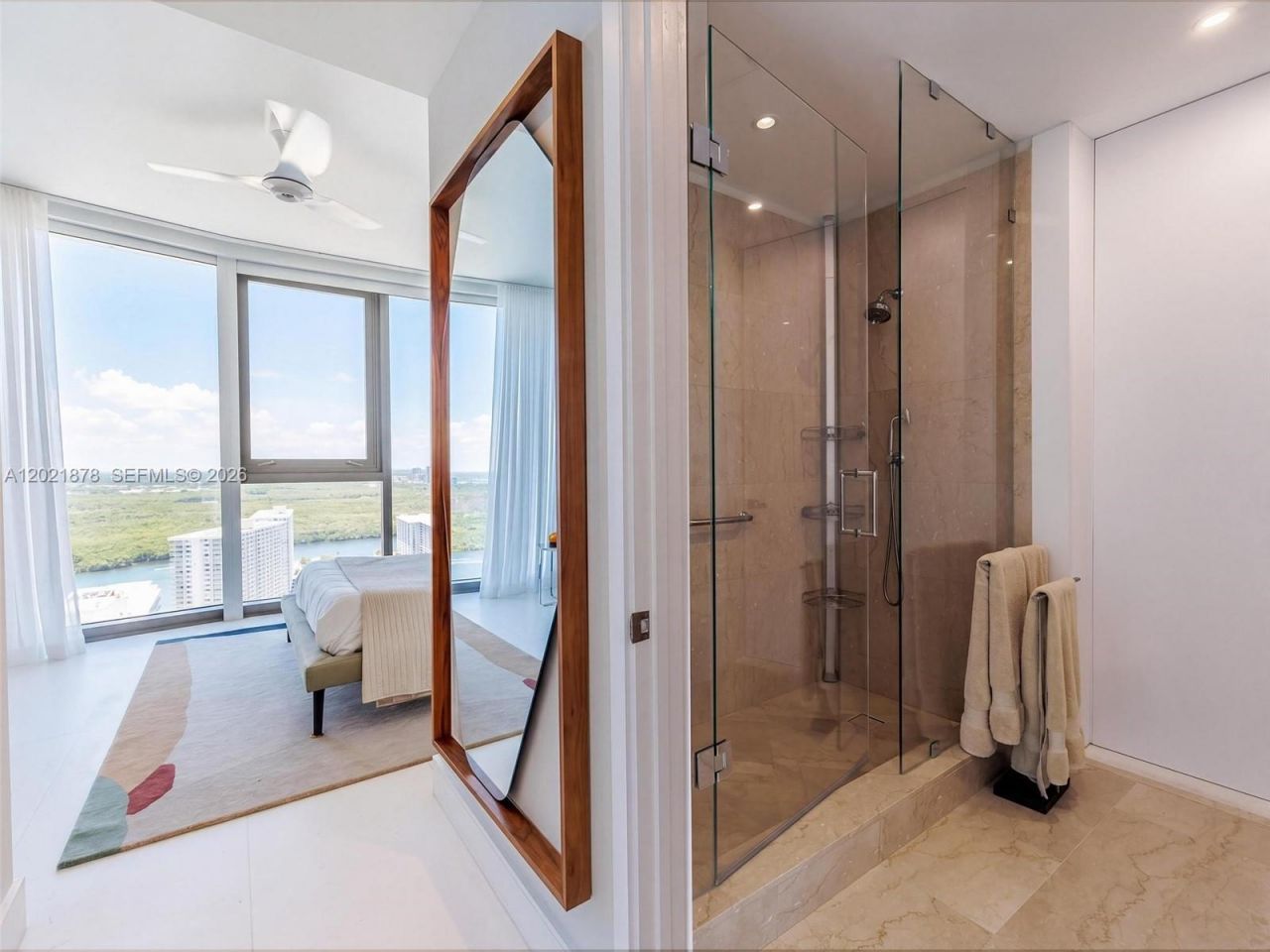 15701 Collins Ave, Unit 3001, Sunny Isles Beach, FL 33160 Photo