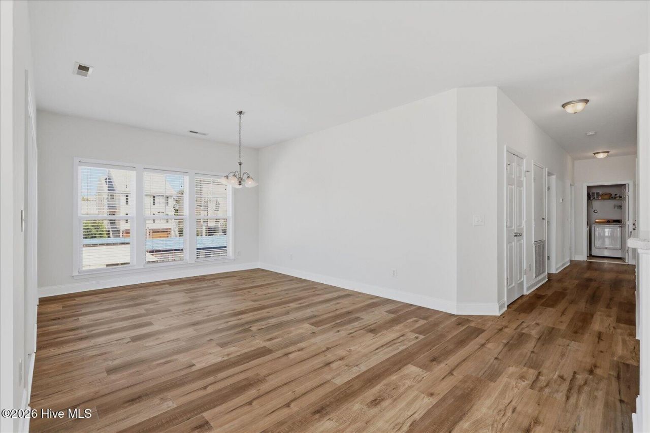 605 Texas Avenue Photo 9