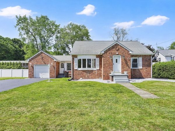 12 Lexington Street, Agawam, MA 01001