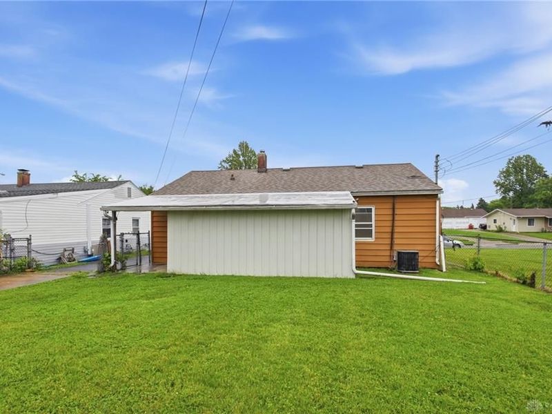 325 Gruen Drive, Springfield, OH 45505 Photo 31