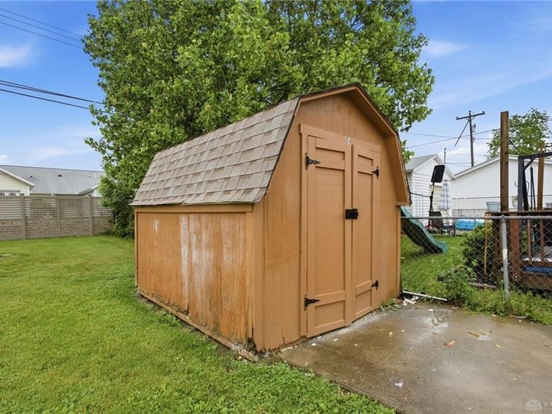 325 Gruen Drive, Springfield, OH 45505 Photo 36