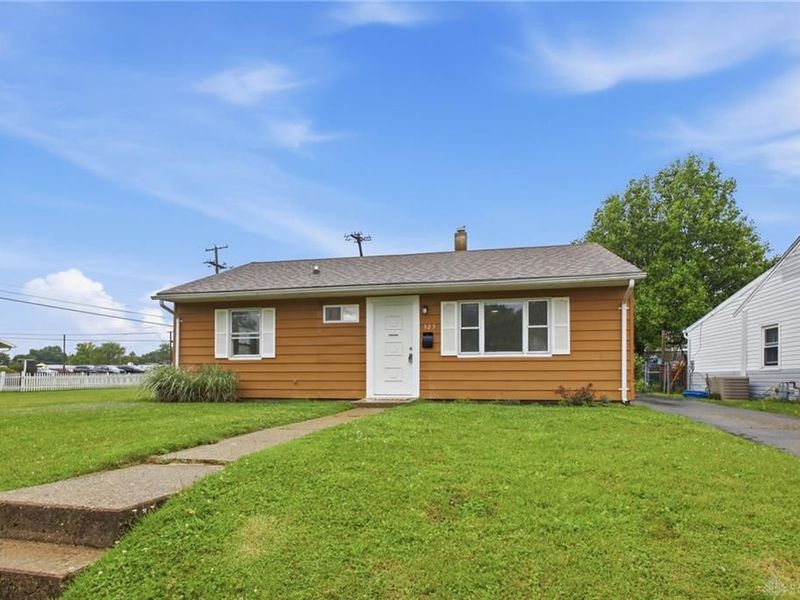325 Gruen Drive, Springfield, OH 45505 Photo 4