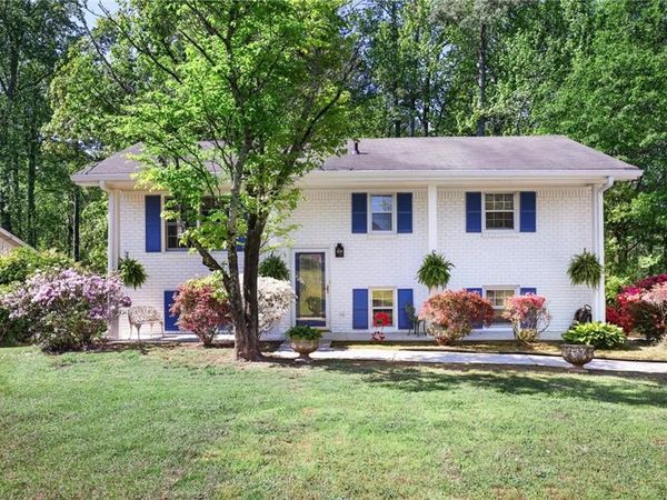 1995 Calvary Hill Court SW, Marietta, GA 30008