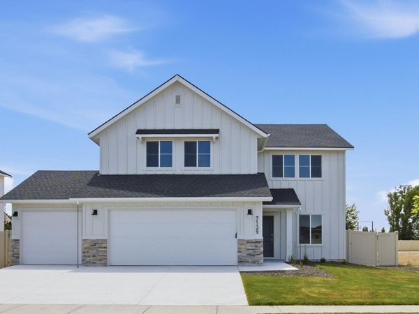 7139 E Marble Springs Dr, Nampa, ID 83687
