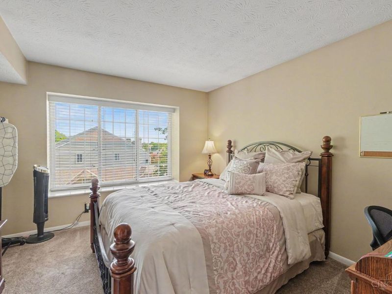 9805 Regatta Drive, Unit 301, Cincinnati, OH 45252 Photo 10