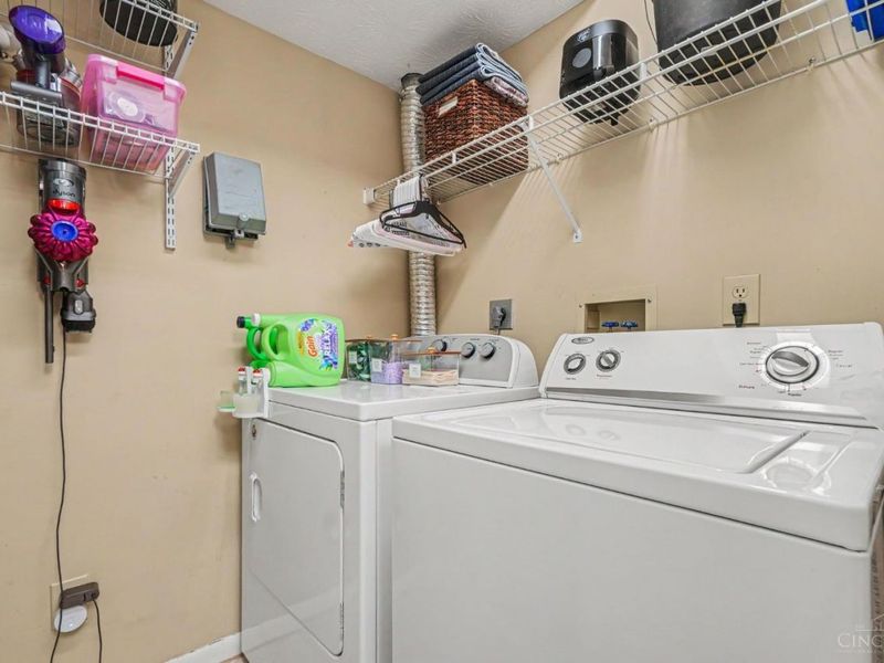 9805 Regatta Drive, Unit 301, Cincinnati, OH 45252 Photo 14