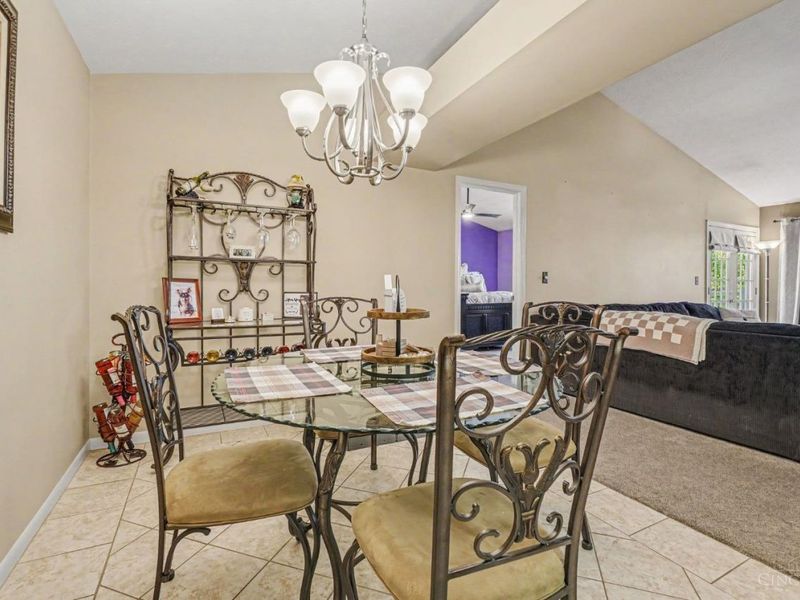 9805 Regatta Drive, Unit 301, Cincinnati, OH 45252 Photo 7